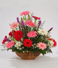 Sepet içerisinde karisik kokulu çiçekler  Ankara çiçek servisi , çiçekçi adresleri 
