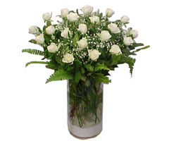  Ankara yurtiçi ve yurtdışı çiçek siparişi  cam yada mika Vazoda 12 adet beyaz gül - sevenler için ideal seçim